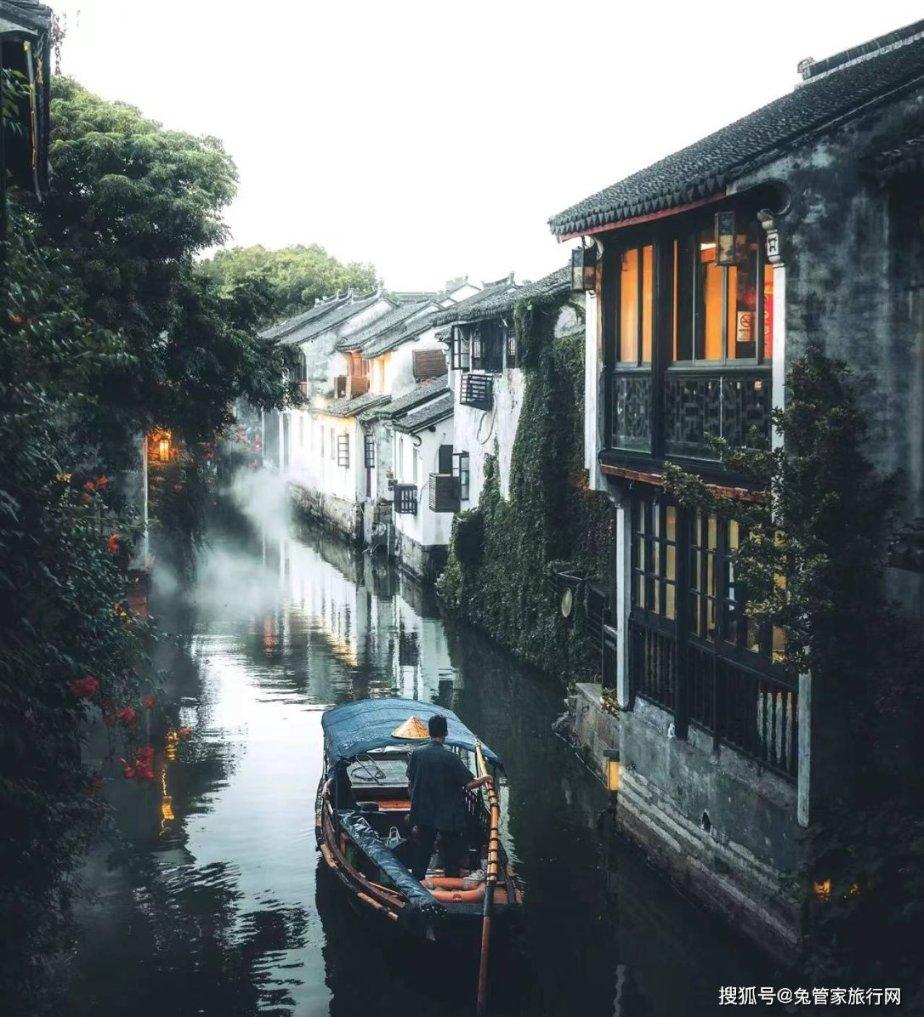 从李玟雨猥琐事件看，你将如何评价今年丑闻多发的韩国娱乐圈?